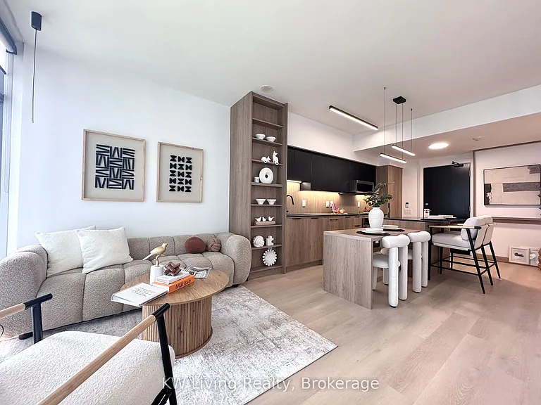 33 Charles St E #2301 — Photo 4