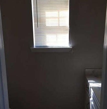 5th image of 2107 Steeple Chase Dr