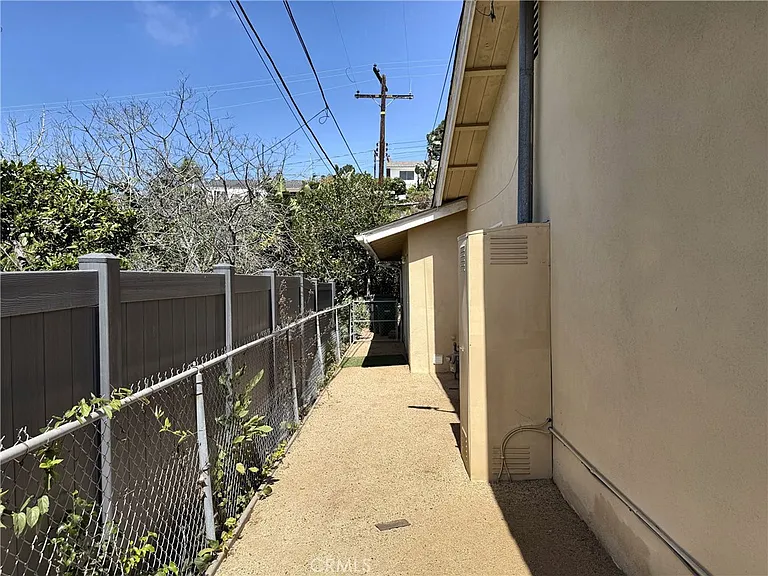 28845 Briarhurst Dr — Photo 47