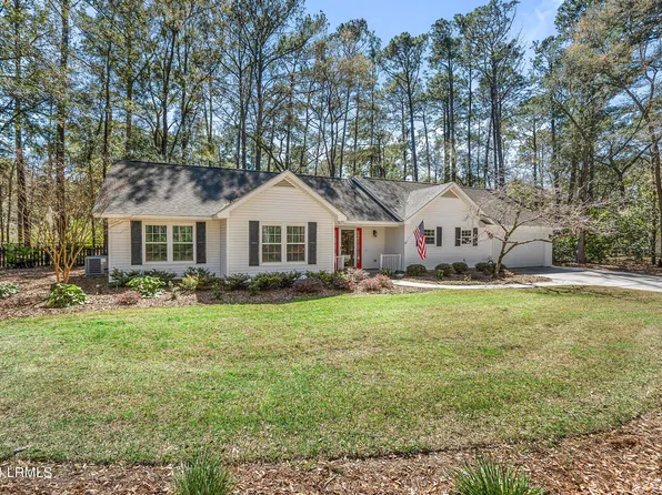 79 Marsh Dr, Beaufort, SC 29907