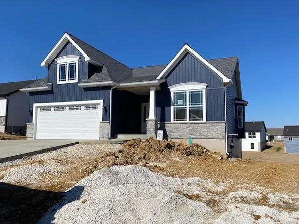 94 River Rock Dr, Moscow Mills, MO 63362