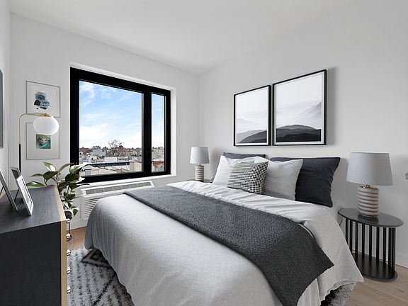 5th image of 827 Sterling Pl #7J