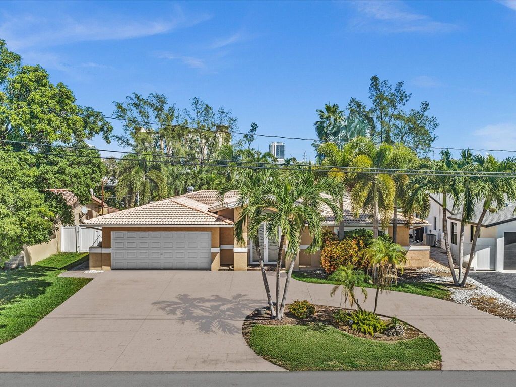 948 SE 10TH Court, photo 2