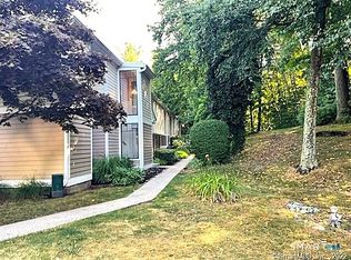 17 Keeler Pl #17, Ridgefield, CT 06877