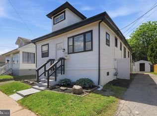 131 Homecrest Ave, Ewing, NJ 08638