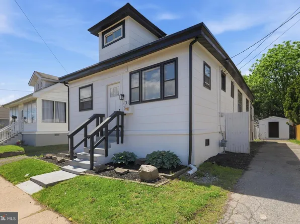 131 Homecrest Ave, Ewing, NJ 08638