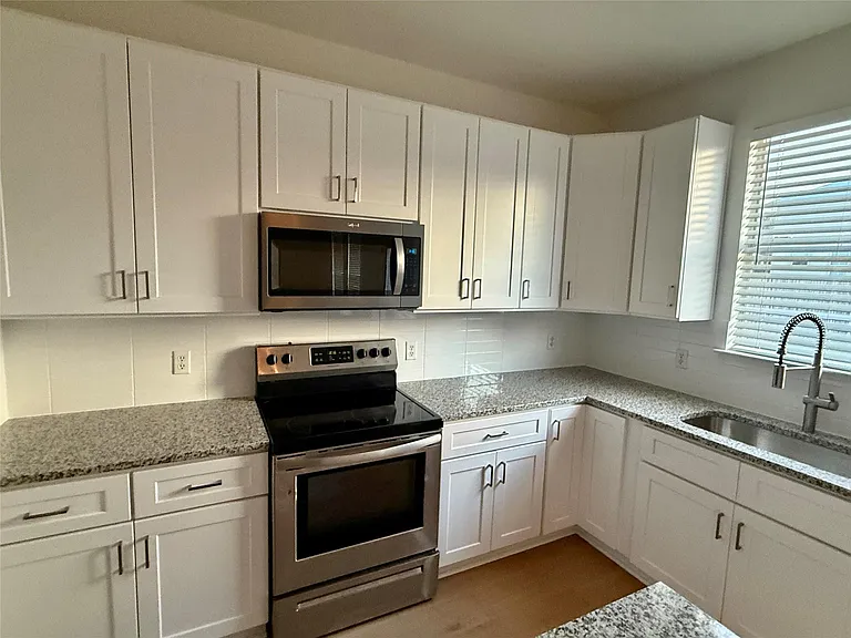 203 Northern Trl — Photo 8