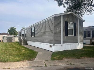 2084 Pauline Dr, Troy, MI, 48083