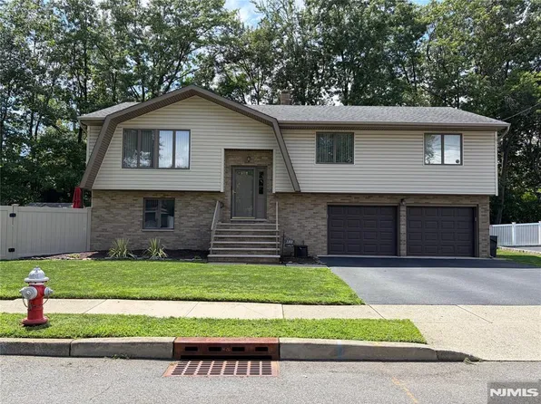 180 S Leswing Ave, Saddle Brook, NJ 07663