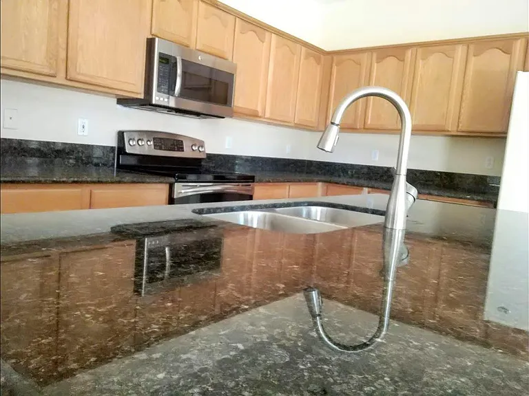 1580 W Saragosa St — Photo 13