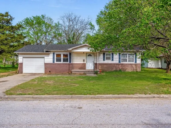 528 S Chicago Avenue, Bolivar, MO 65613