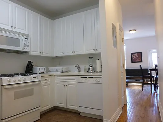 Rented by Bohemia Realty Group | media 23