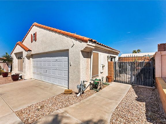 2nd image of 2943 Desierto Verde Drive
