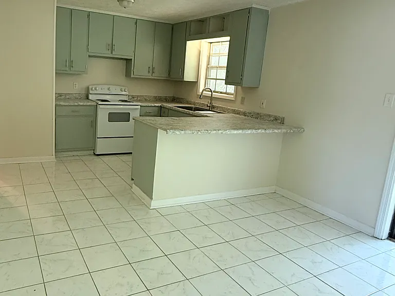 7700 Elder Ferry Rd — Photo 7