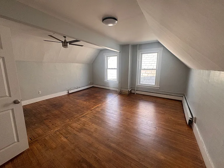16-20 State Street — Photo 17