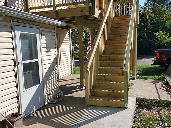 2nd image of 325 E Court St #2