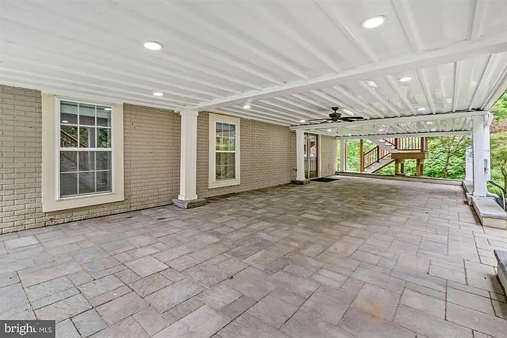 6212 Lilac Bush Ln — Photo 28
