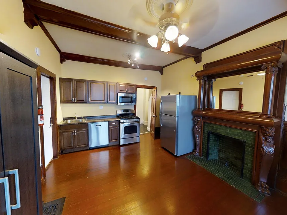 321 Westcott St #2