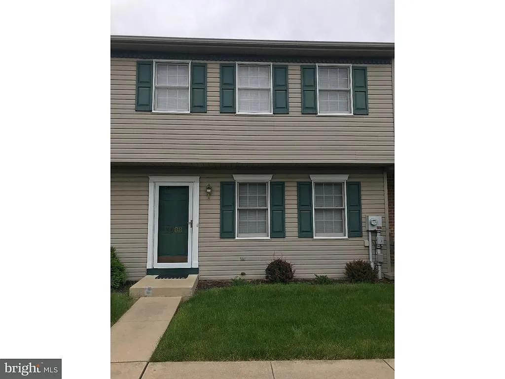 3008 Oak Dr photo 1