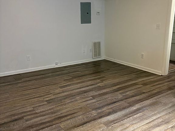 2nd image of 219 Hillcrest Ave APT B