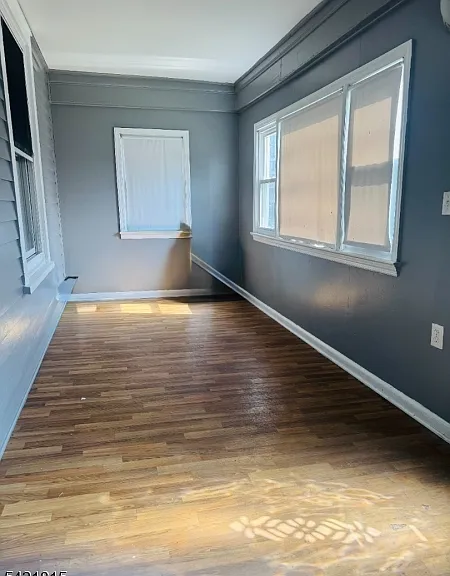 961 Lafayette St — Photo 2