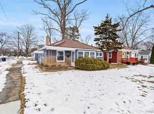 3722 Normandy Rd, Royal Oak, MI 48073