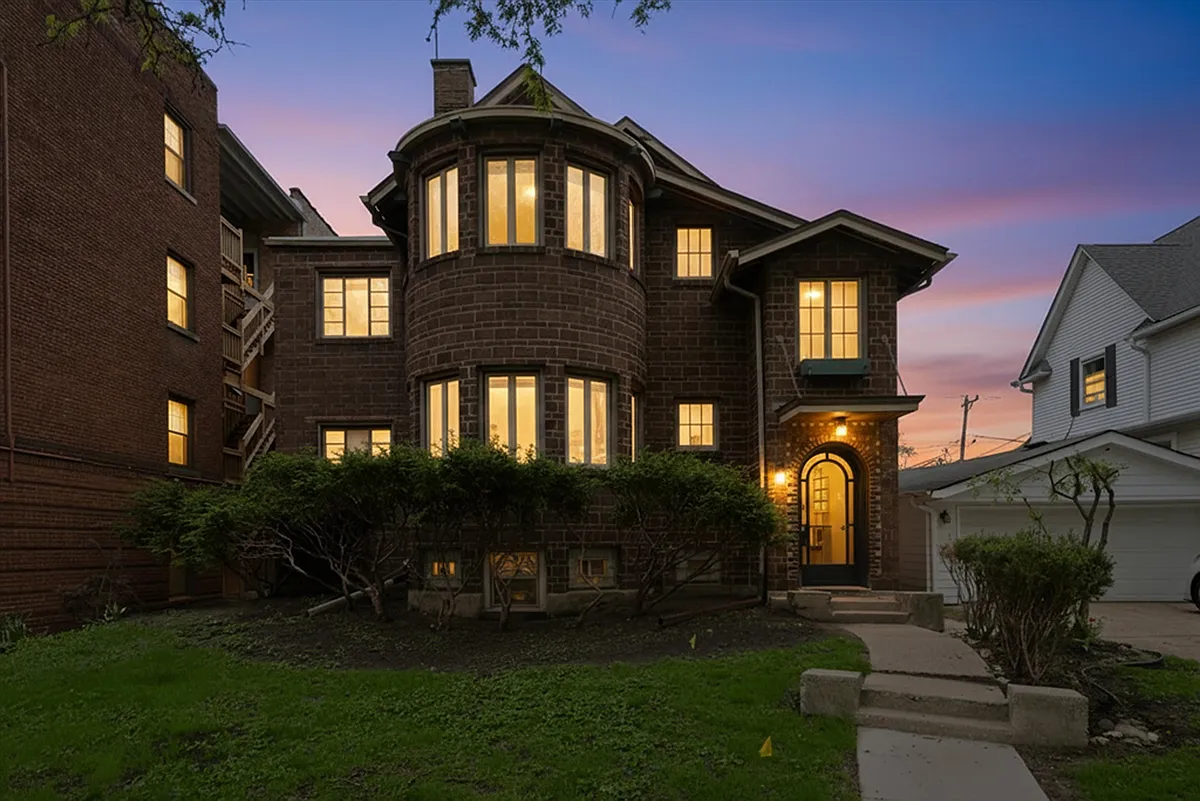 Building Photo - 3248 Maple Ave #2S