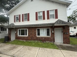 448 N Main St, Taylor, PA 18517