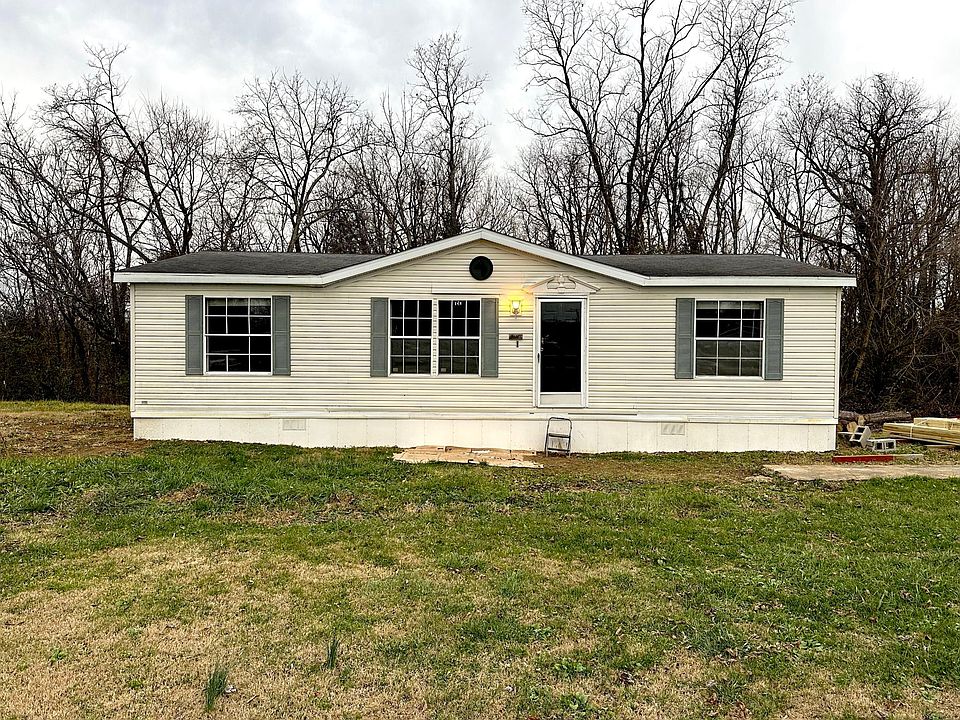 1st image of 2144 Robin Ln #2144