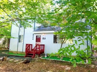 819 Country Place Dr, Tobyhanna, PA