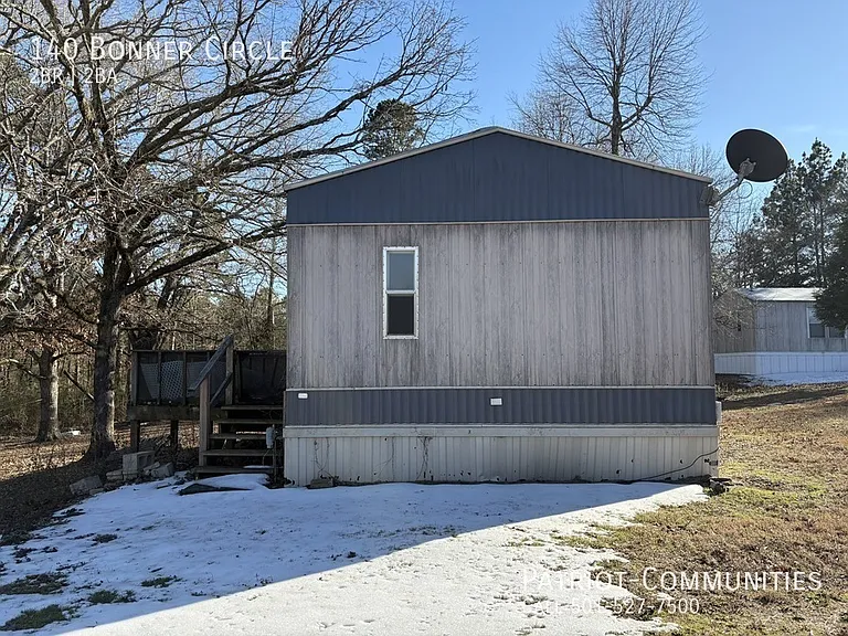 140 Bonner Cir — Photo 2
