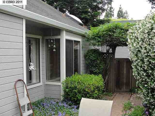 1st image of 1635 Somerset Pl