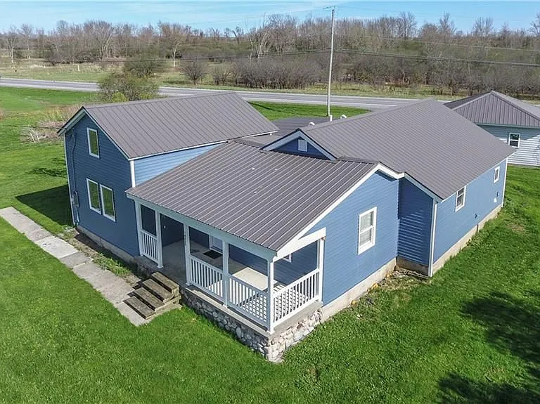 14530 Dodge Ave — Photo 6