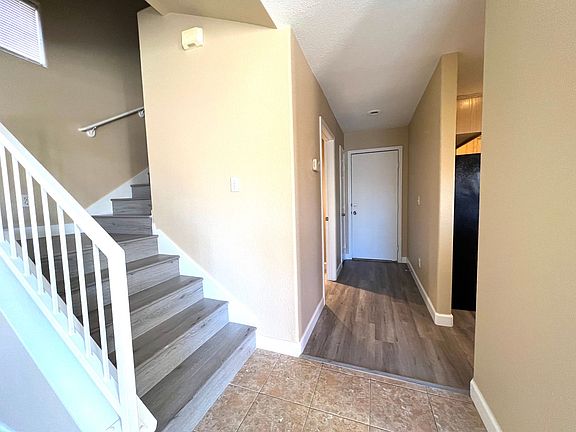 4th image of 5555 Leaning Oak Ave