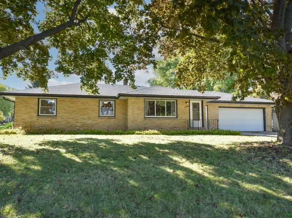 4907 West Parkland AVENUE, Brown Deer, WI 53223