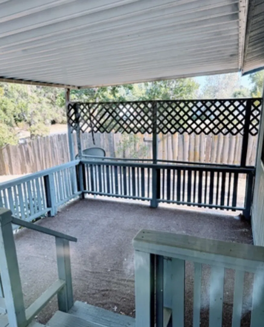 Charming 2BR/2BA Country Home with Bonus Room, Expansive Yard, & Large Decks — Photo 4