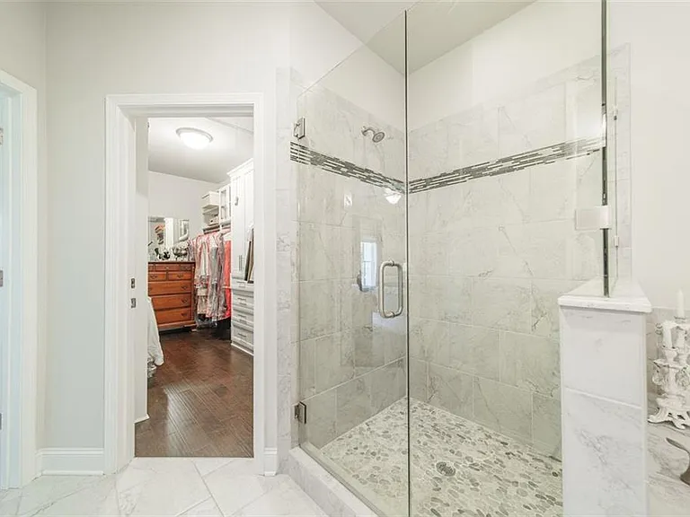 690 Arklow Dr — Photo 24