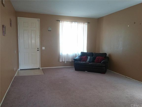 4th image of 11628 Peacock Ln