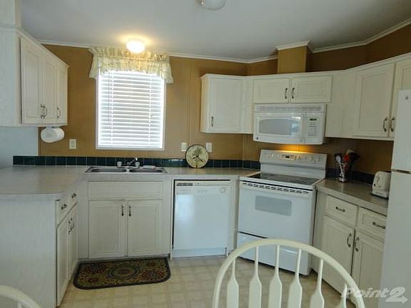 4th image of 912 Antelope Dr