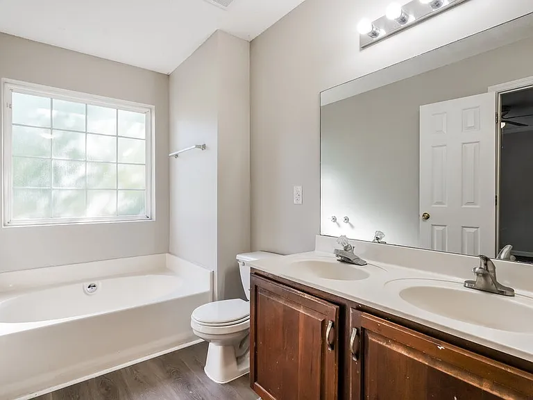 5404 Sunnyvale Dr — Photo 11