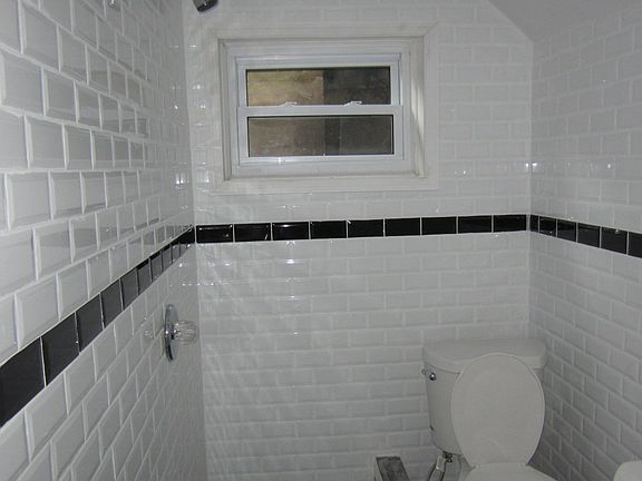 3rd image of 1022 E 231st St
