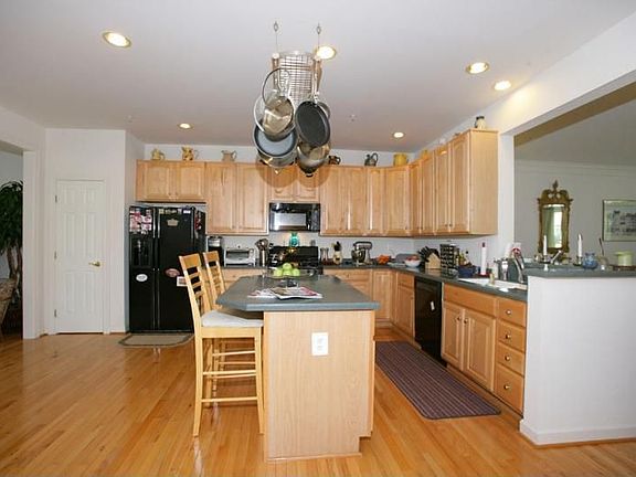 2nd image of 12411 Falconbridge Dr