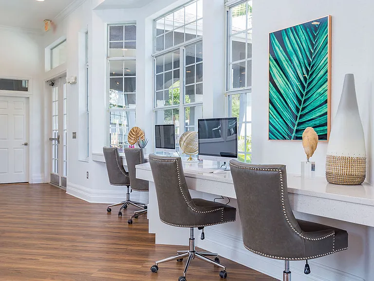 Alvista Sterling Palms — Photo 26