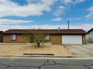 23989 Tahquitz Rd, Apple Valley, CA 92307
