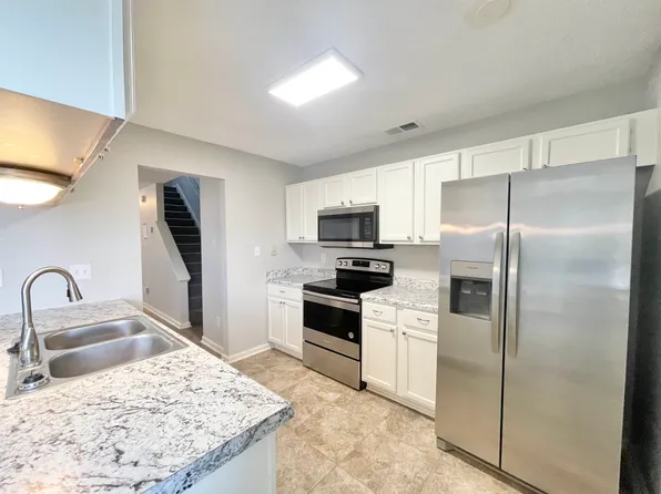 7942 Marsha Woods Dr, Memphis, TN 38125