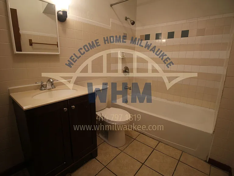 1140 N 50th Pl — Photo 9