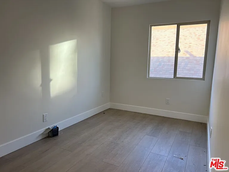 1336 W 37th Dr #3 — Photo 7