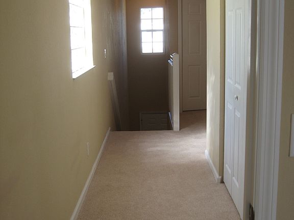 5th image of 2526 SE Pineland Dr