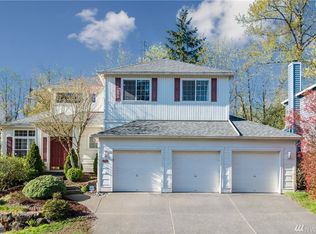 9035 NE 160th Pl, Kenmore, WA 98028