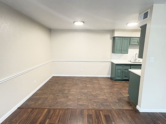 3rd image of 2622 Custer Pkwy APT D